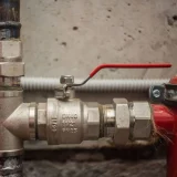 1water-shut-off-valve--1920w